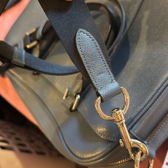 Coach briefcase EUC dark blue with silver hardware with long shoulder strap - Picture 9 of 10